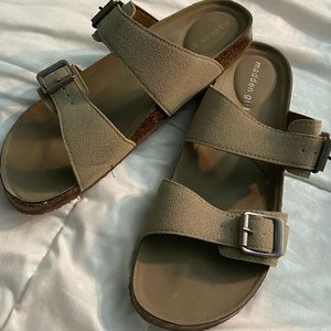 Taupe colored Birkenstock dupes
